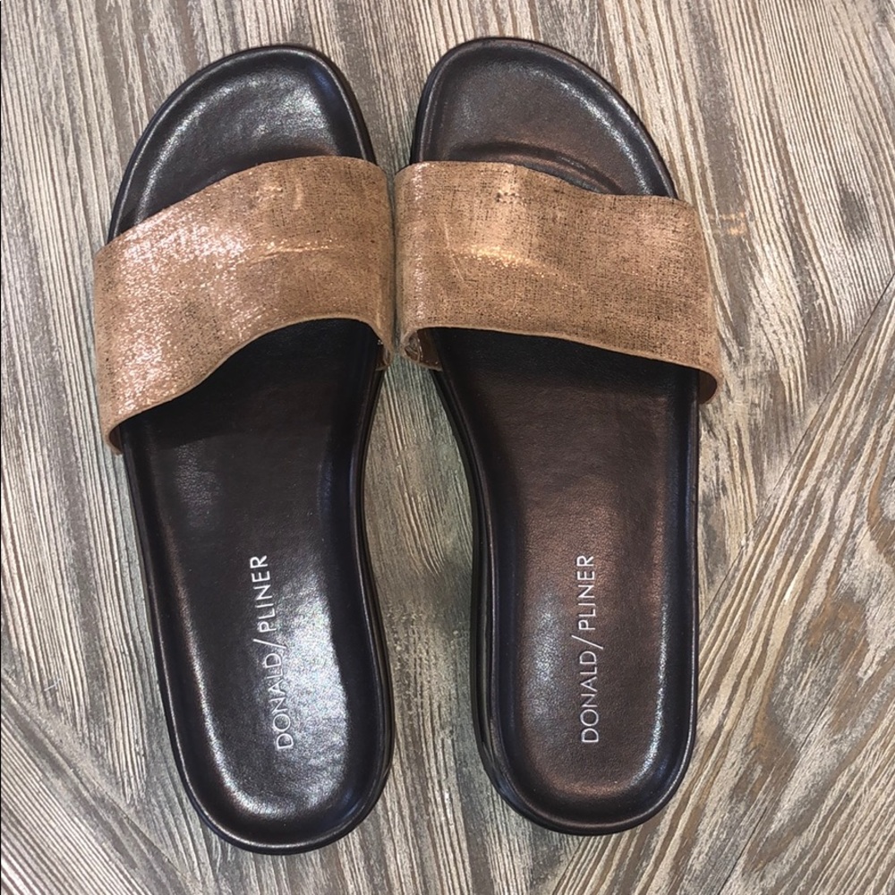 Donald J. Pliner platform sandals